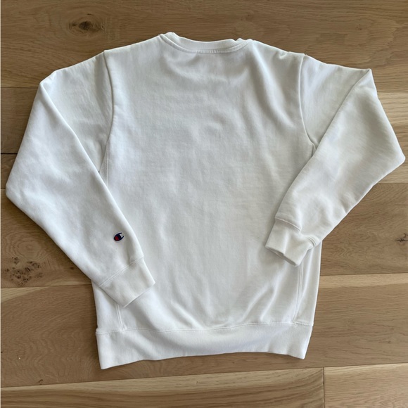 CHAMPION Crew Neck White Pullover (kids XL) - Picture 4 of 7
